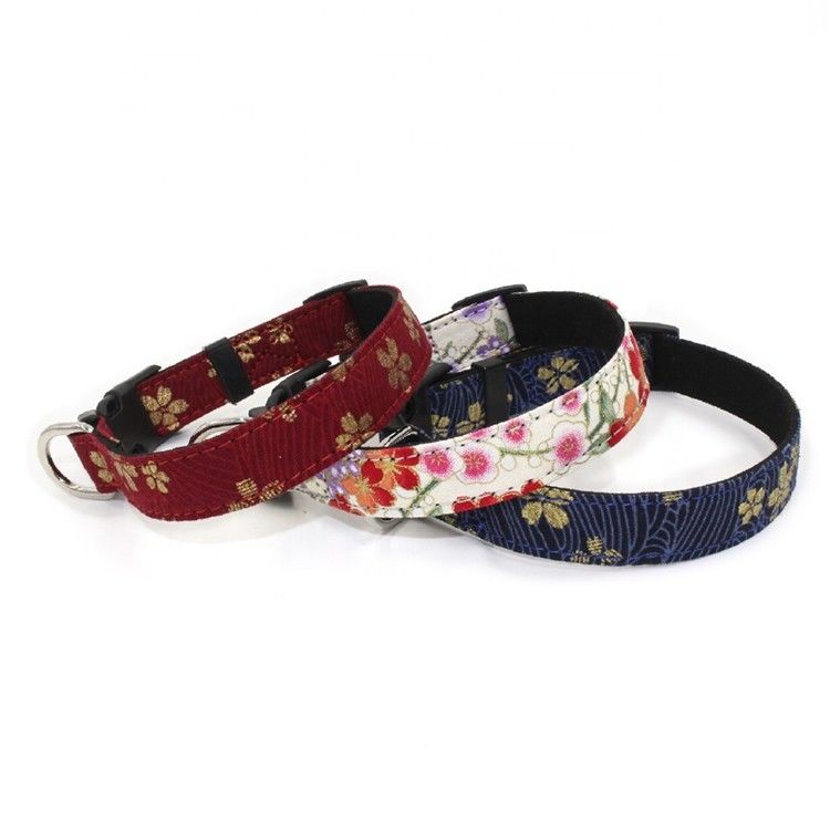 Dicetak Sakura Suede Substrat Puppy Dog Collar Leash Harness Set Dengan Cincin D Gaya Jepang