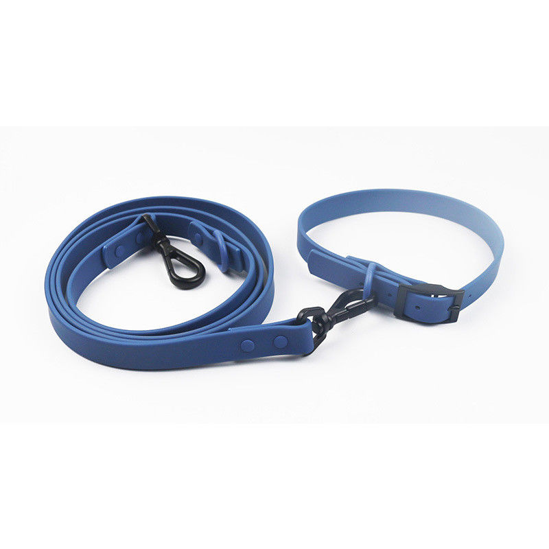 Kerah Anjing Kulit Pvc Lembut Eksklusif Tahan Lama Dan Set Leash Dilapisi Tahan Air