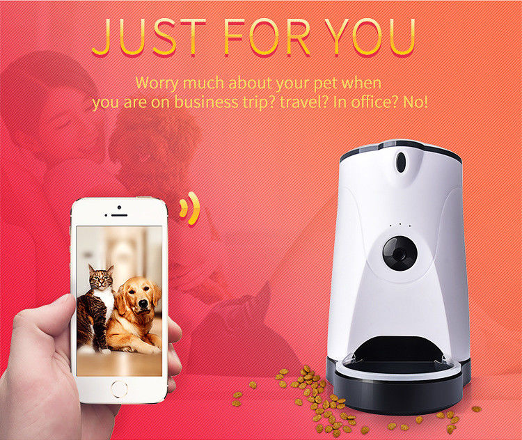 Dispenser Makanan Dan Air Hewan Peliharaan Remote Control